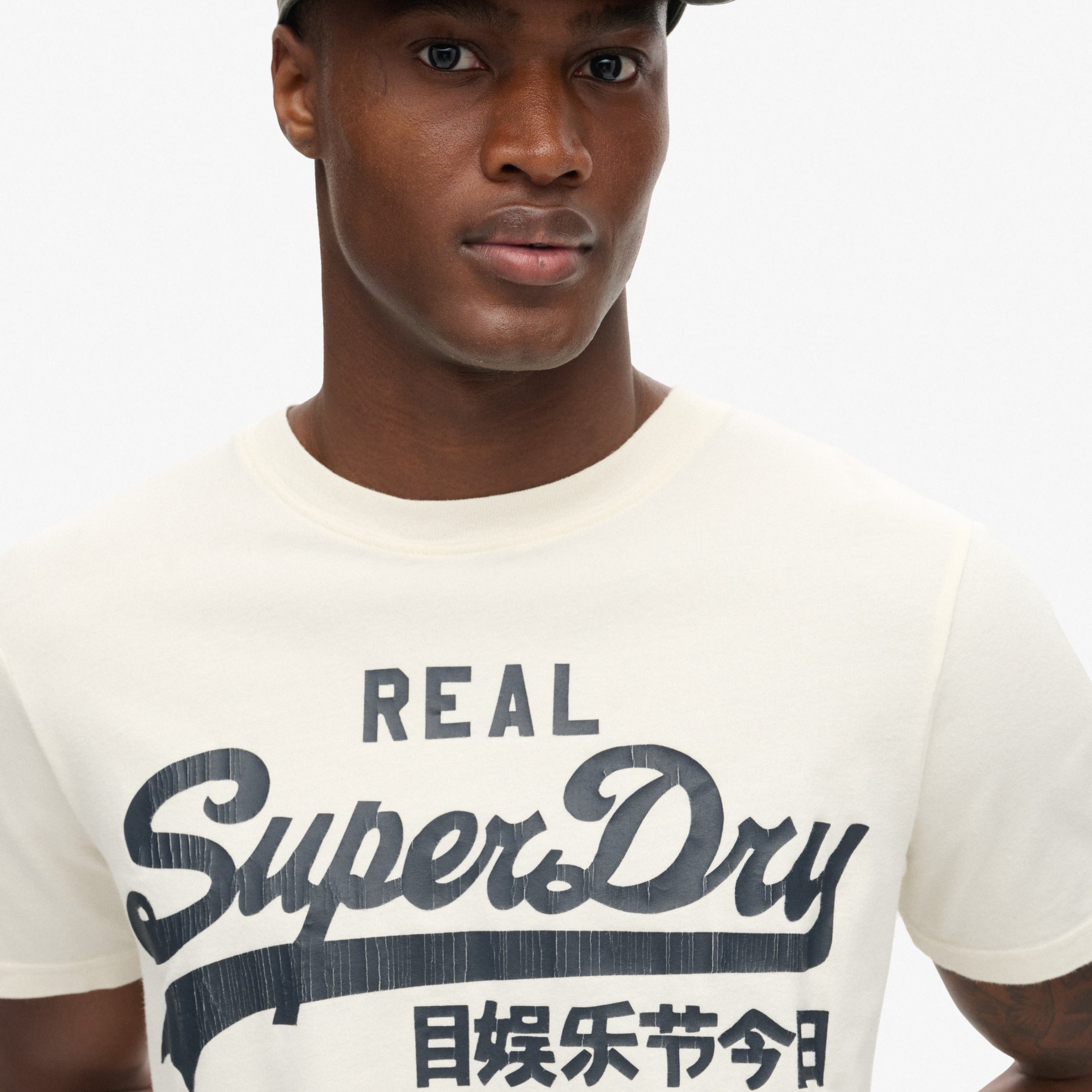 Superdry★メタリック ロゴ☆コットン☆Tシャツ Ecru Classic Vl Graphic T-Shirt | Superdry | Surplus