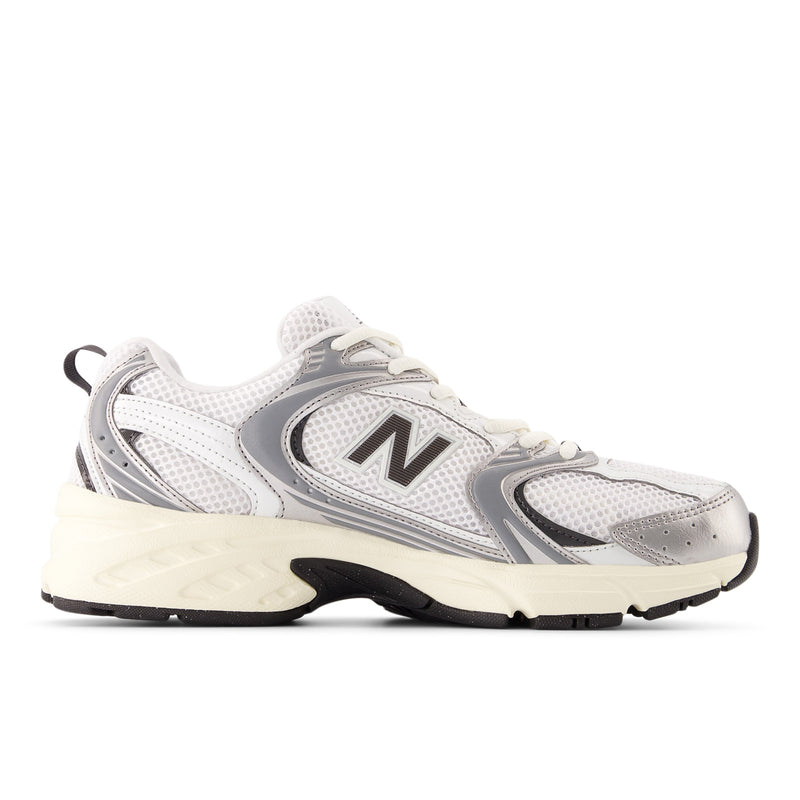 530 - Silver metallic with black cement