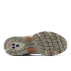 530 - Timberwolf & Landslide Sneakers