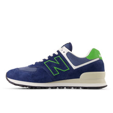 574 - Navy with alpine green