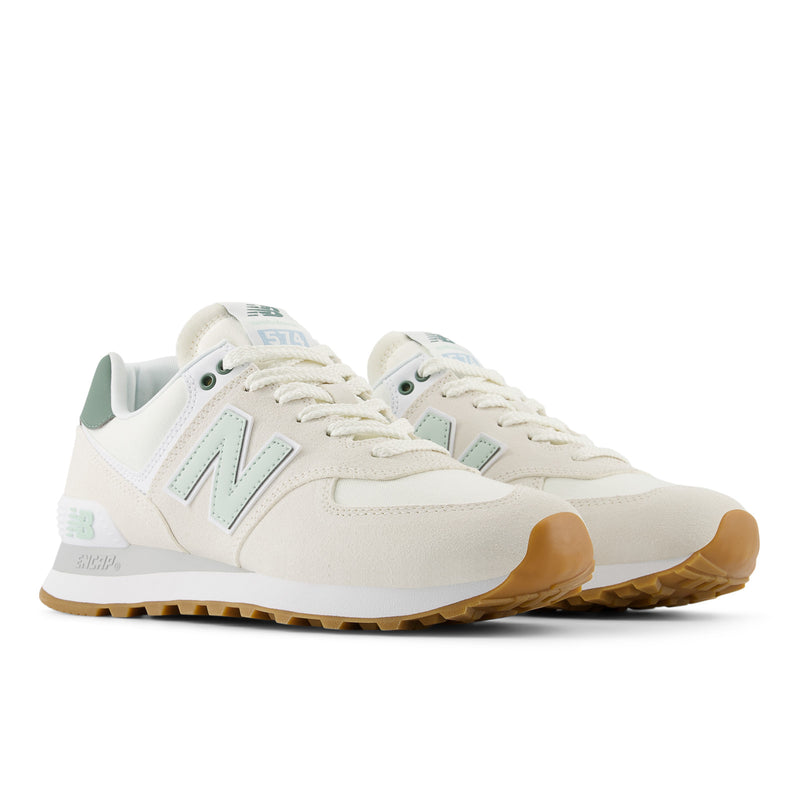 574 - Sea salt with new spruce